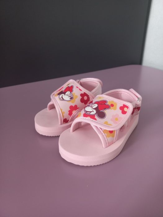 Сандалії Minnie Mouse, нові