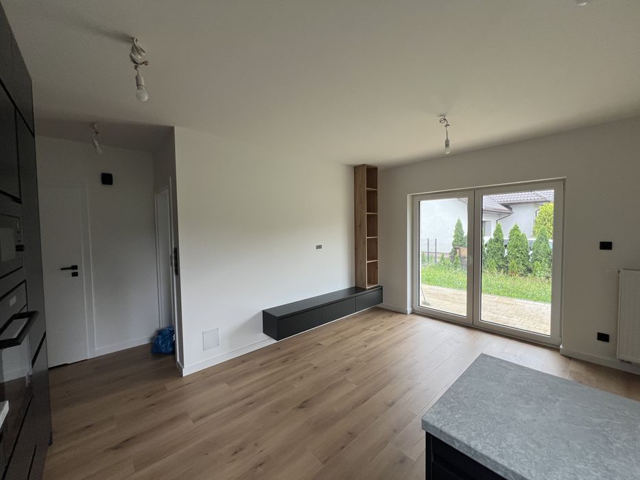 Nowoczesne mieszkanie z ogródkiem