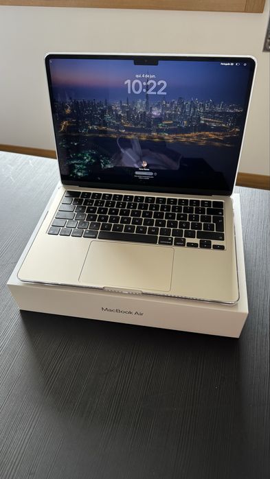 Macbook air 13  Gold M4 16gb 512gb + magic Mouse