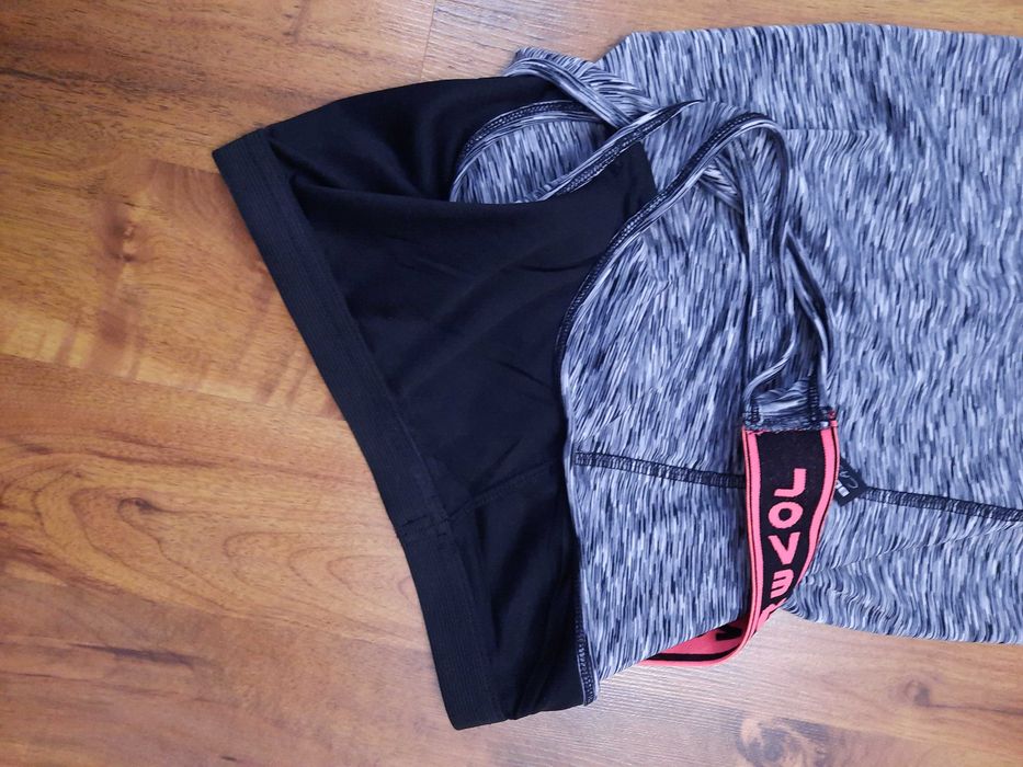 Top sportowy z biustonoszem tank top bezrękawnik Blind Date XS 34