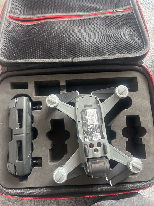 Dji spark dron  sprawny zadbany bez bateri