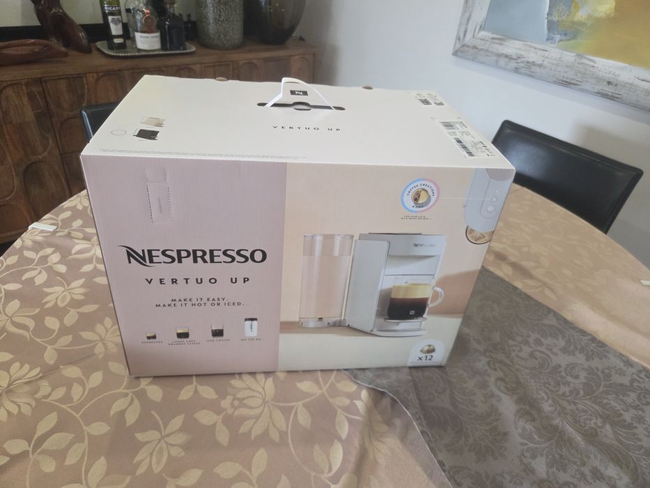 Máquina de café Nespresso VERTUO UP Branca NOVA