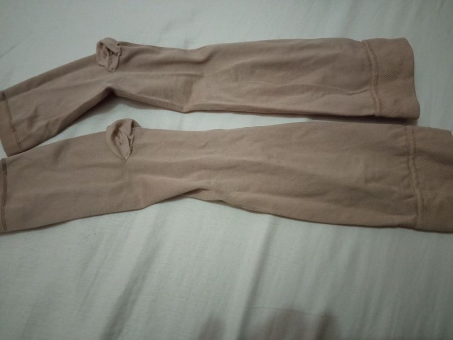 Гольфи компресійні нові,бежевого кольору.