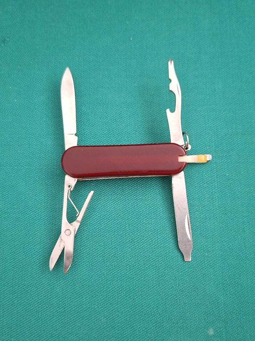 4 Canivetes Multifunções antigos