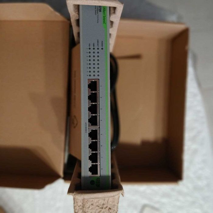 Коммутатор Allied Telesis AT-FS708