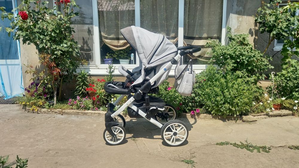 Коляска 3:1 з амортизаторами.