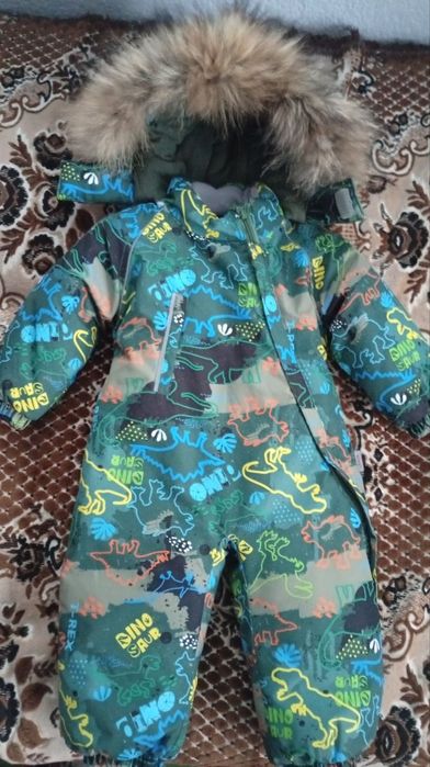 Дитячий зимовий комбінезон 
Зріст 86
Вживаний. Купл