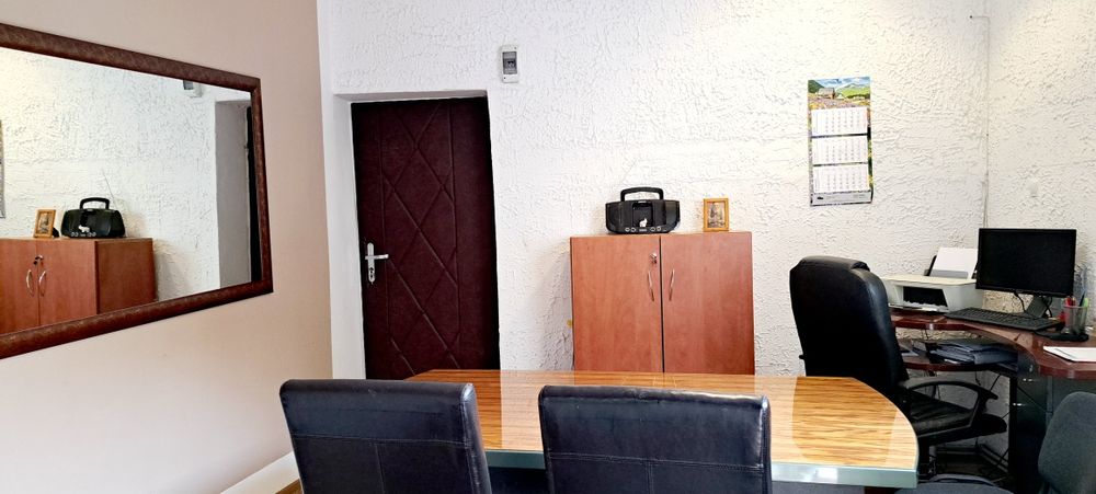 Okazja-Budynek parterowy - centrum miasta