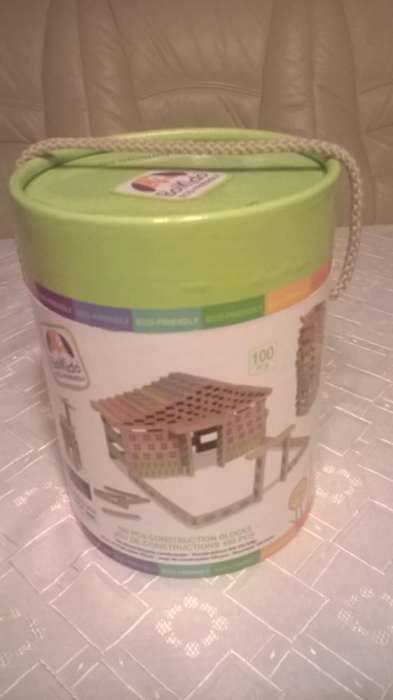 Klocki konstrukcyjne Mały budowniczy drewniane 100szt w tubie BoiKido