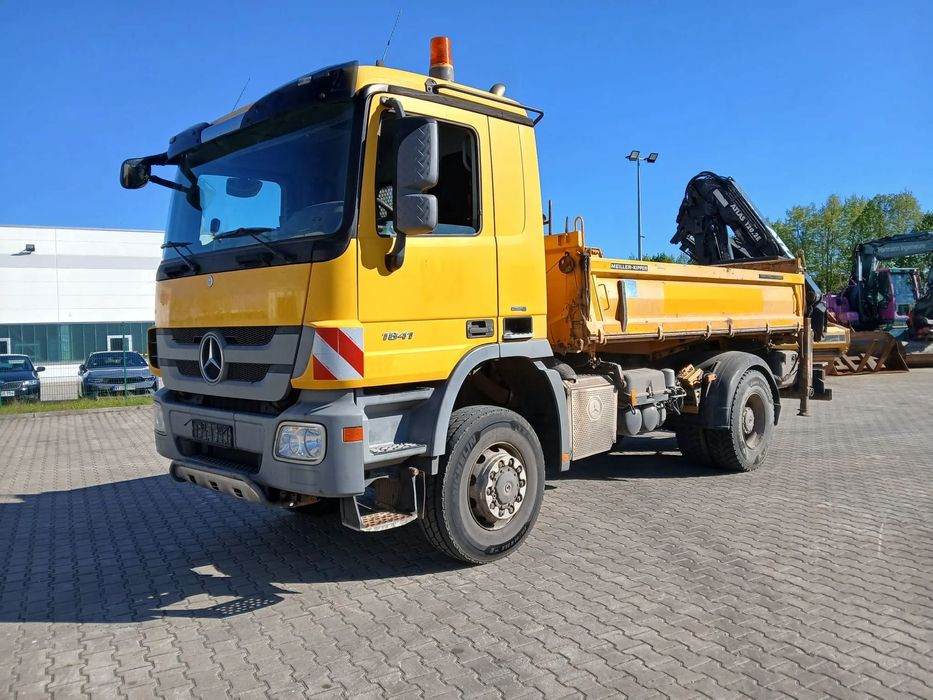 Mercedes-Benz 1841  Mercedes benz - kipper 2 strony, dzwig Atlas