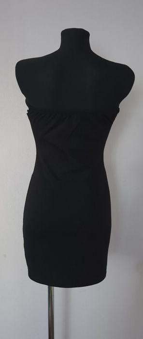 Sukienka mini tuba czarna ołówkowa guziki uni