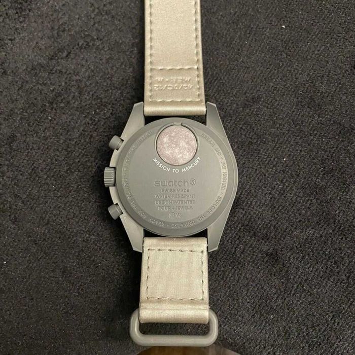 Omega x Swatch SO33A100 - Mercury Mission. Design Inspirowany Kosmosem