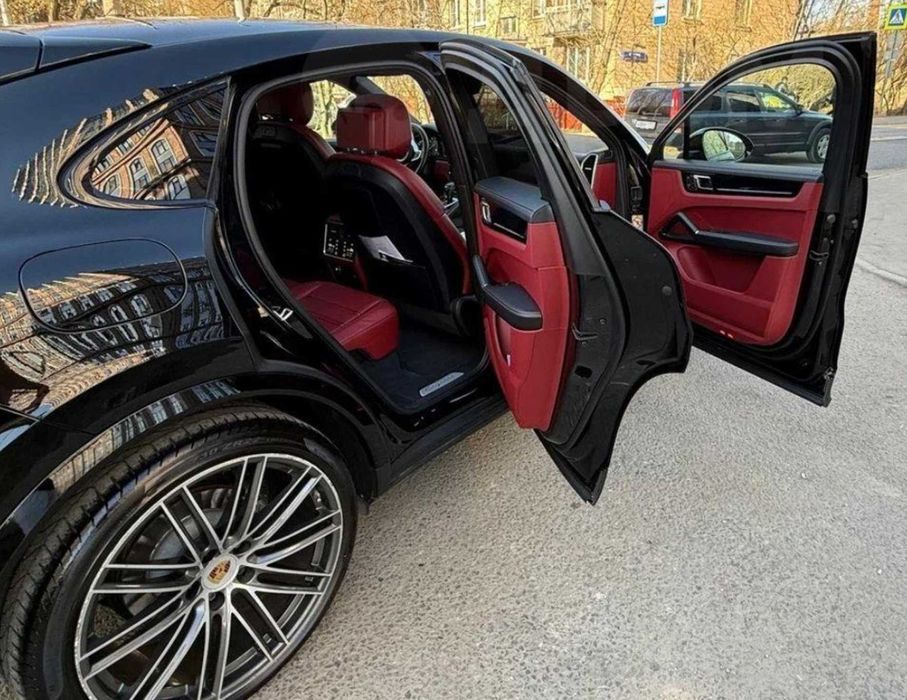 Porsche Cayenne Coupe E-Hybrid 2022 з ПДВ