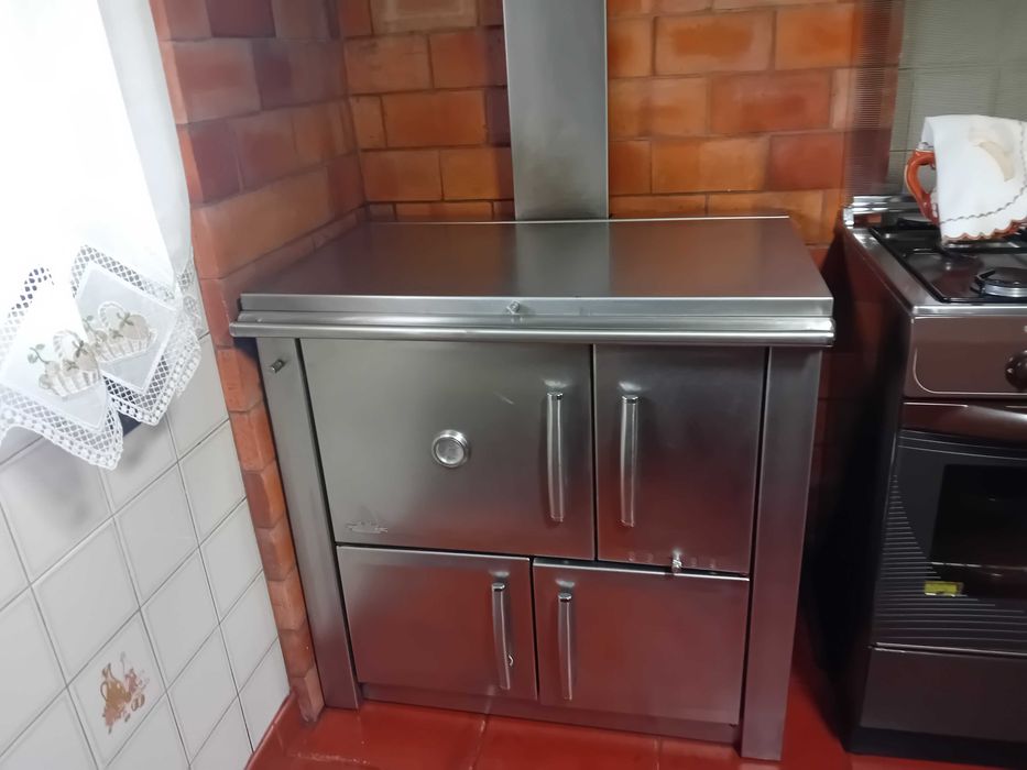 Fogão em inox a lenha