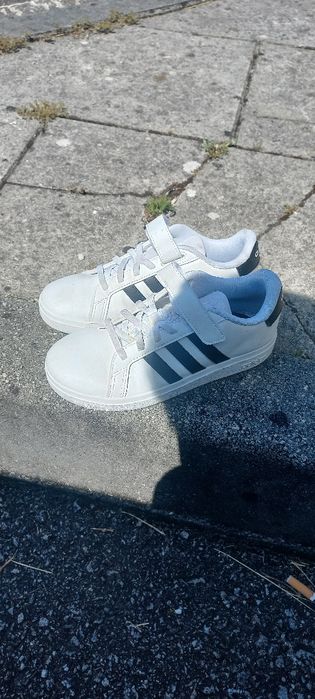 Sapatinhas de crianca Adidas