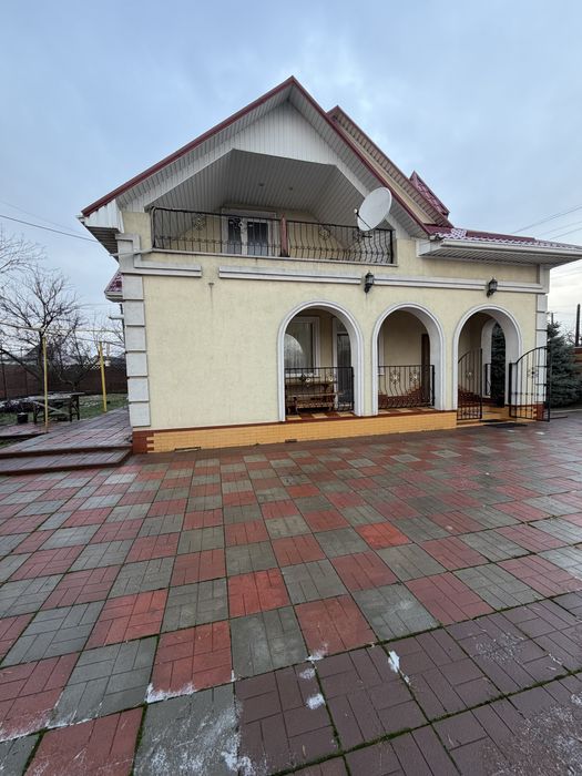 Продам двухэтажный дом район Корея