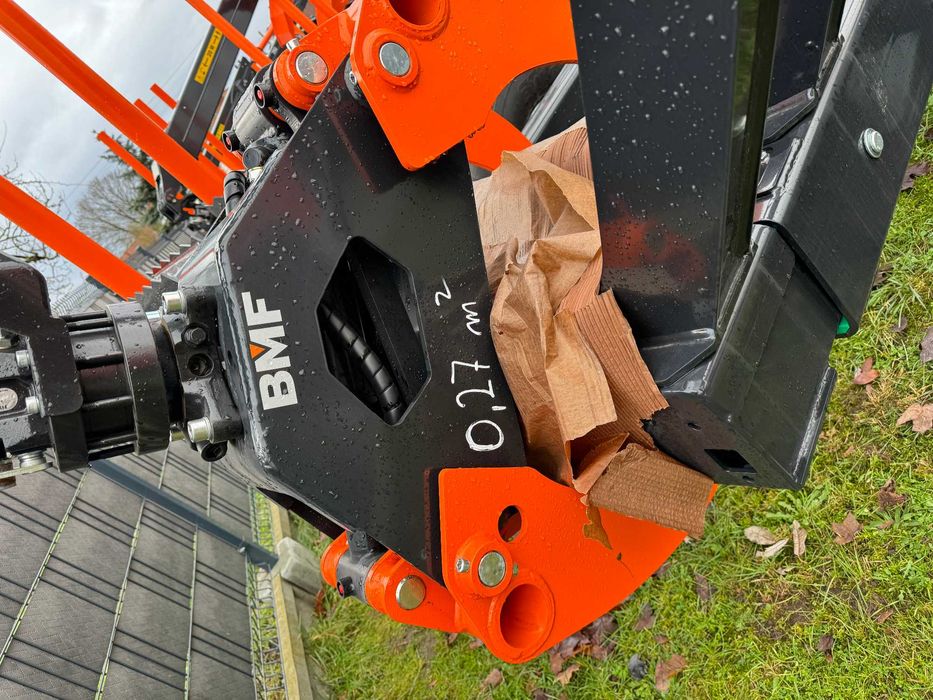 BMF 10T2Pro750 7.5m Przyczepa Leśna Zrywkowa z Żurawiem BMF - Leasing