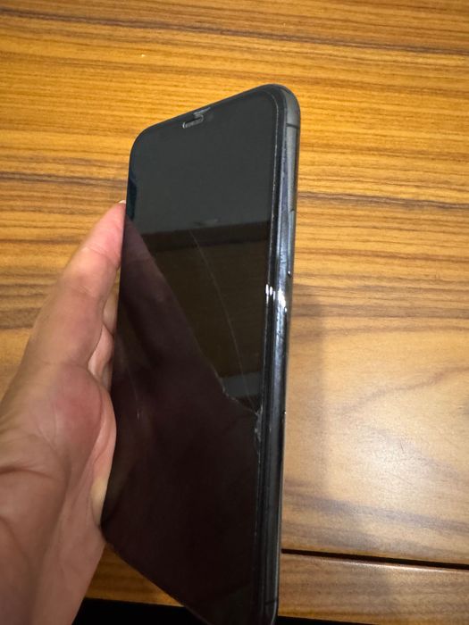 iPhone 11 Pro bom estado