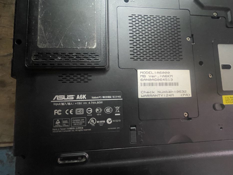 Продам ноутбук Asus6000