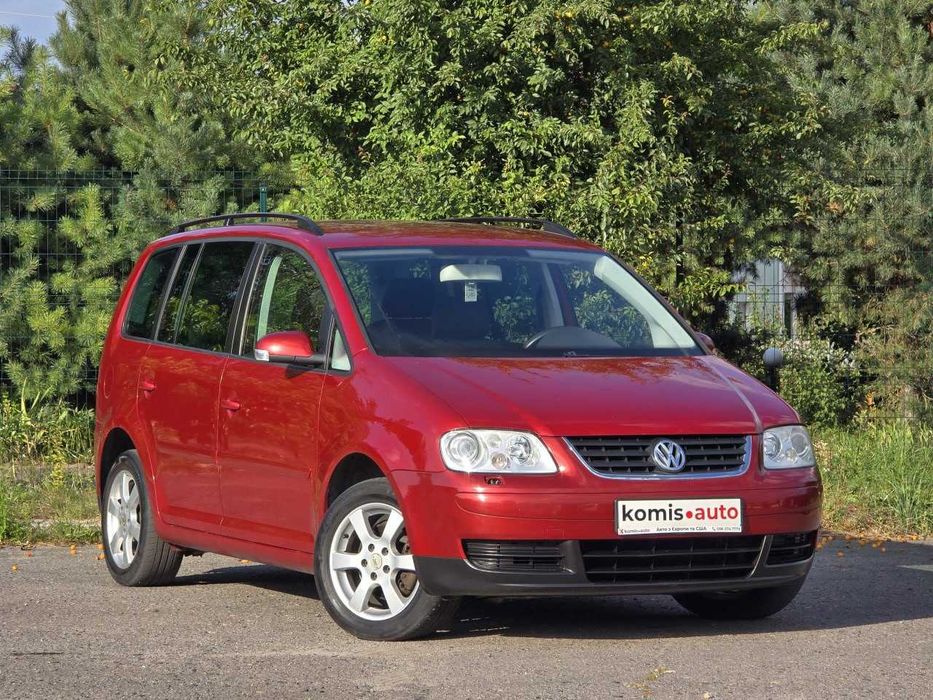 Продам Volkswagen Touran 2003. Можна в розстрочку, під викуп.