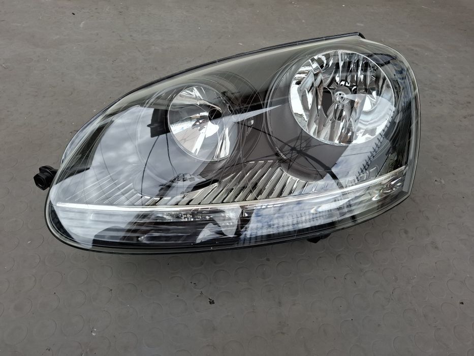 Farol Esquerdo Golf V GTI