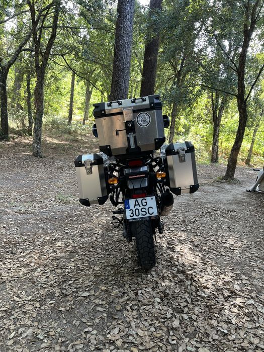Royal Enfield Himalayan 411 Adventure – 2021 – 9.500 km – Malas + Extras