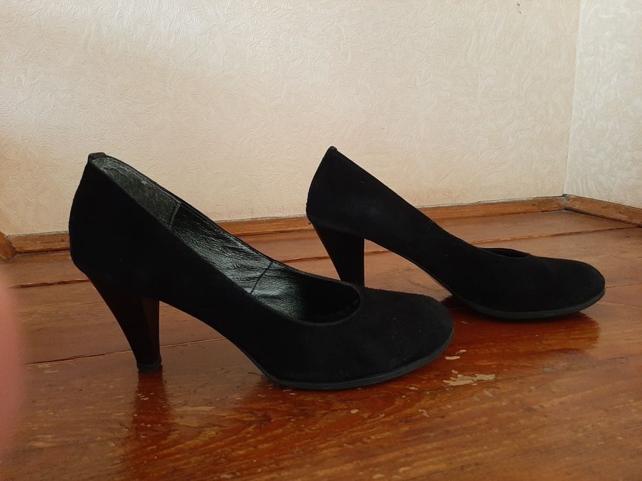 Туфли натуральная замша р.38