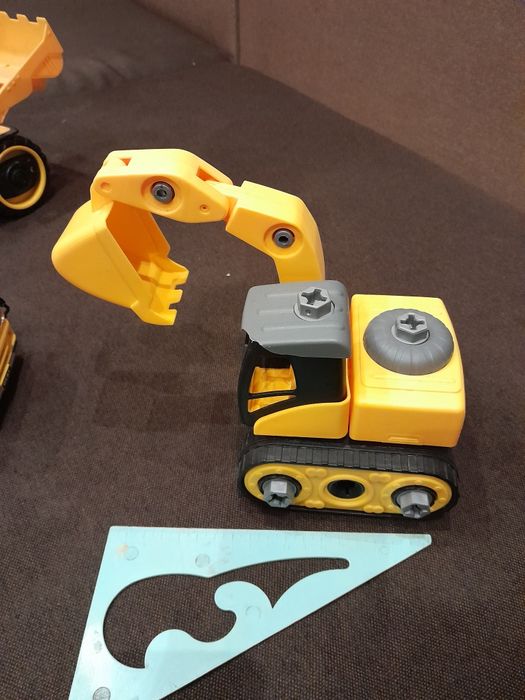 Іграшки в ідеал. стані, світловий і звуковий