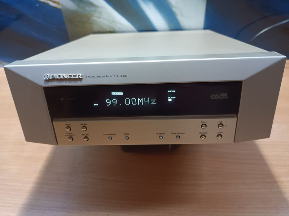 Wysokiej Jakości Tuner Radiowy PIONEER  F-C5 RDS.