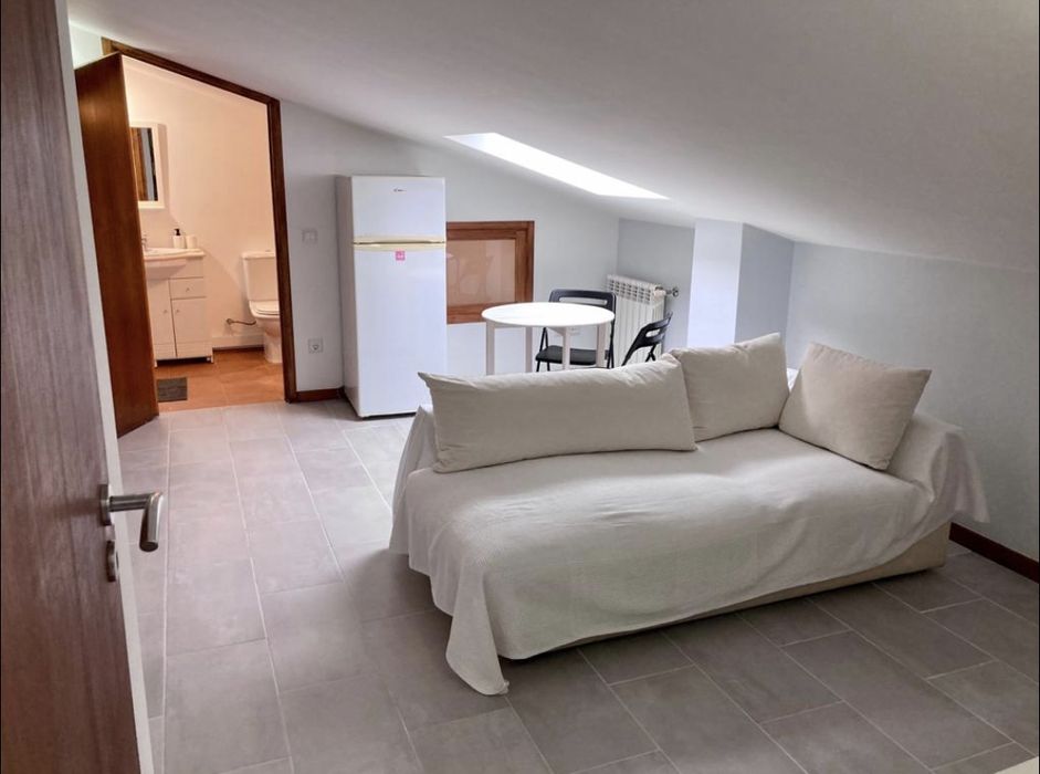 estúdio T1 - 2 pessoas (máx.)