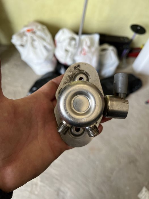 ТНВД / Паливний насос BMW / MINI Cooper 1.6 Turbo (N14 N18 N20) Bosch 13517588461