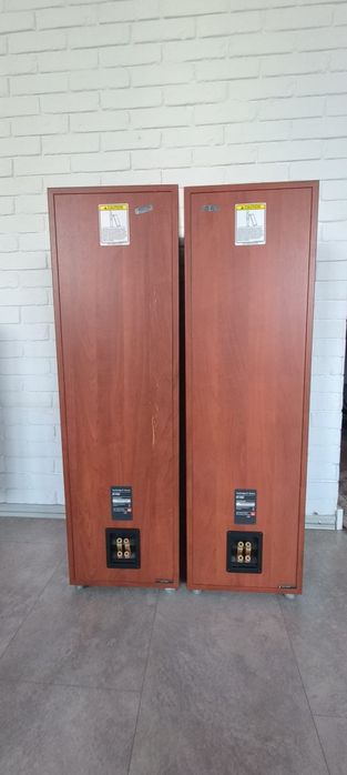 Kolumny. Głośniki JBL Northridge E100