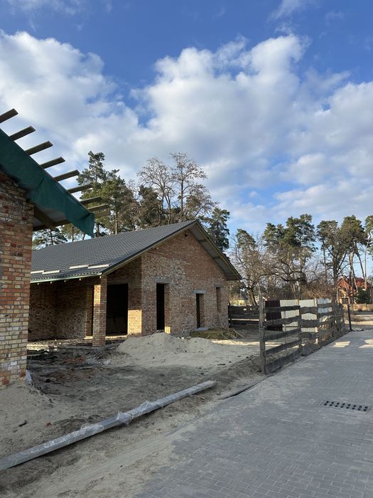 Пропонуємо до продажу  Побудований Будинок в Соснівці зі Своєю Терасою