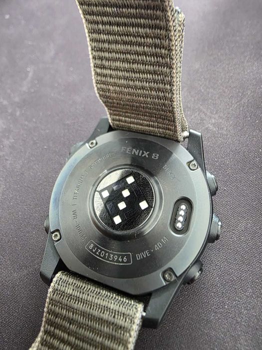 Garmin Fenix 8 - Sapphire, Titanium 51 mm - Como novo