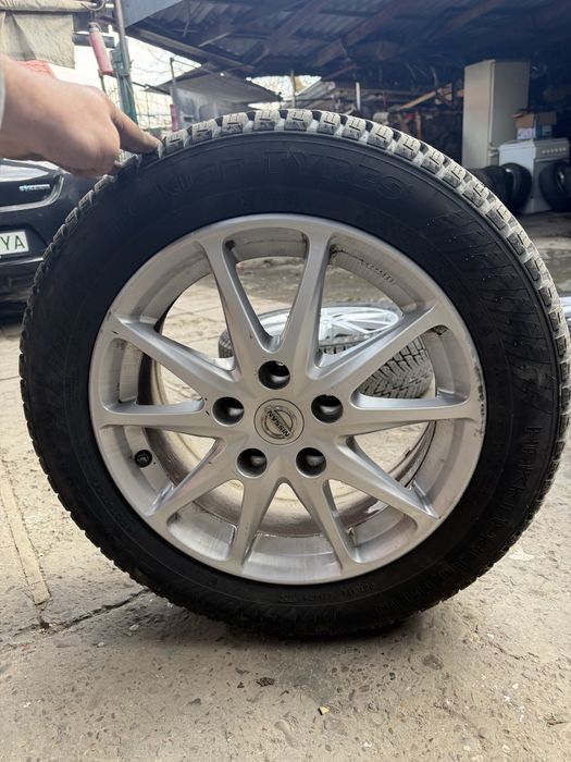 Продам зимову резину з титанами R16 205.55, 24 року