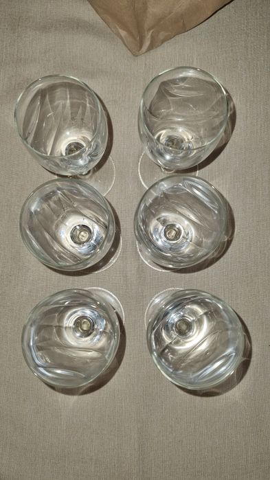 Copos pequenos de licor