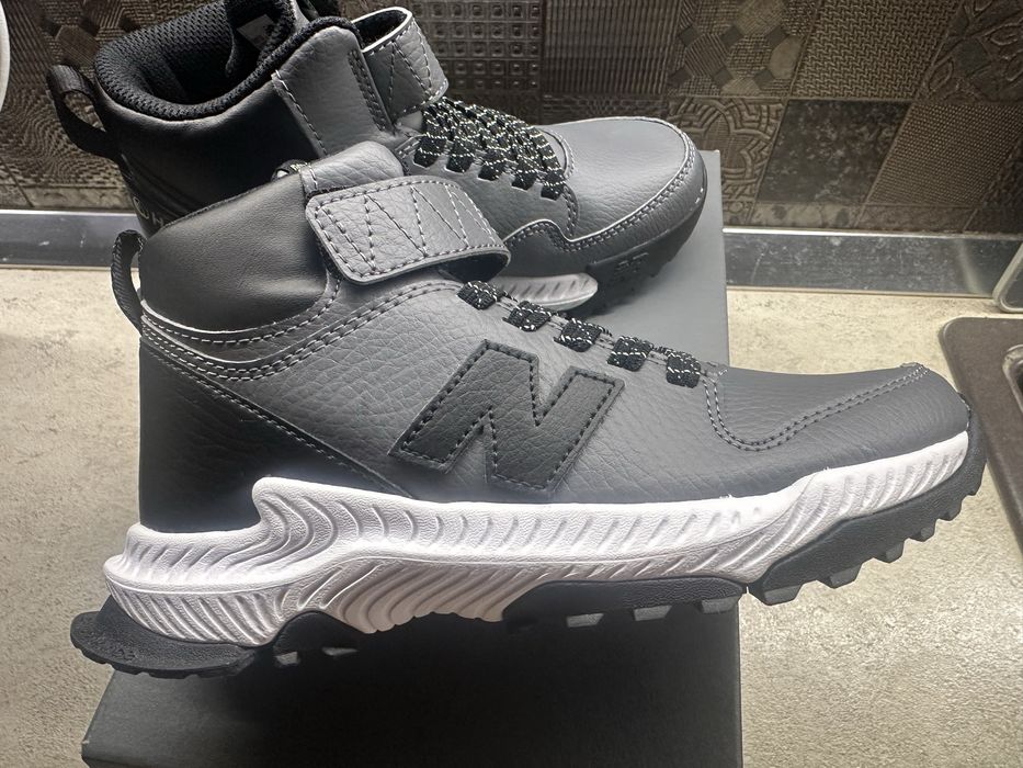 Кросівки, Черевики New Balance pt800