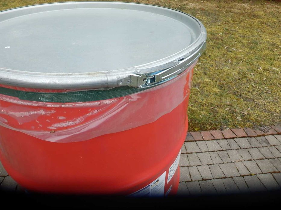 Beczka  200 L   ( Nowa ) .