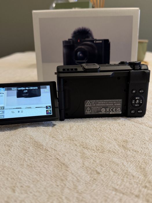 Canon Powershot V1