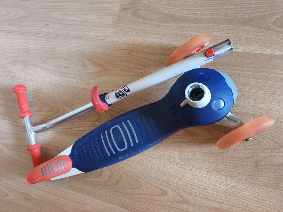 Trotinete criança com luzes