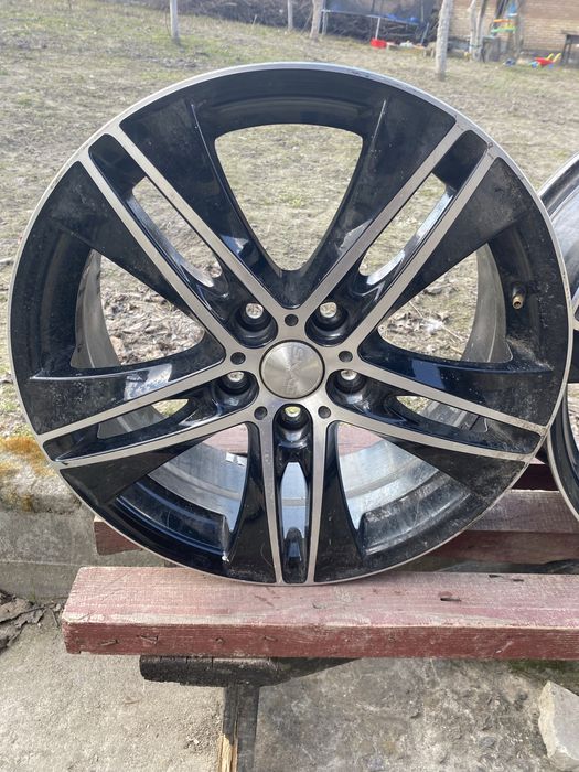 Продам диски Сакд Эссен R 17 5/112 3 шт