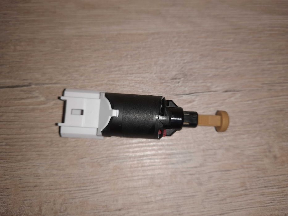 Włącznik świateł STOP FEBI BILSTEIN 37359