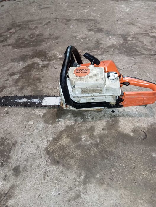 Продам бензопилу штиль 230.