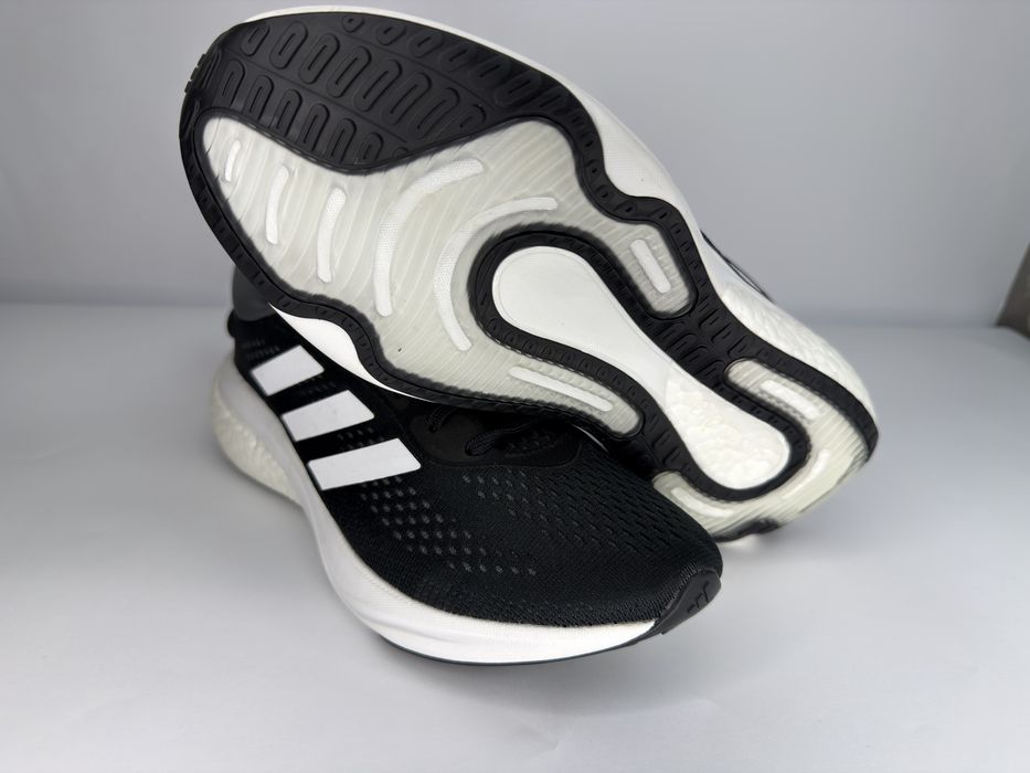 Оригінальні кросівки Adidas Supernova 2