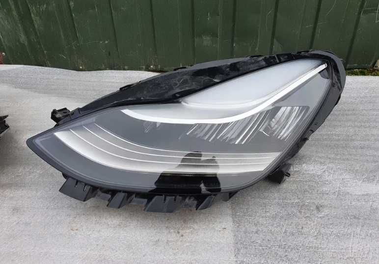 Tesla Model 3 Y фари рест дорест