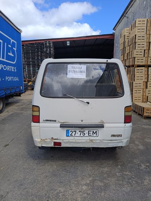 Mitsubishi L 300  de 9 lugares