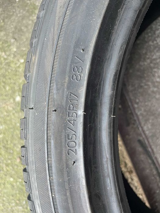 Opona hankook 205/45R17 nowa Małomice • OLX.pl
