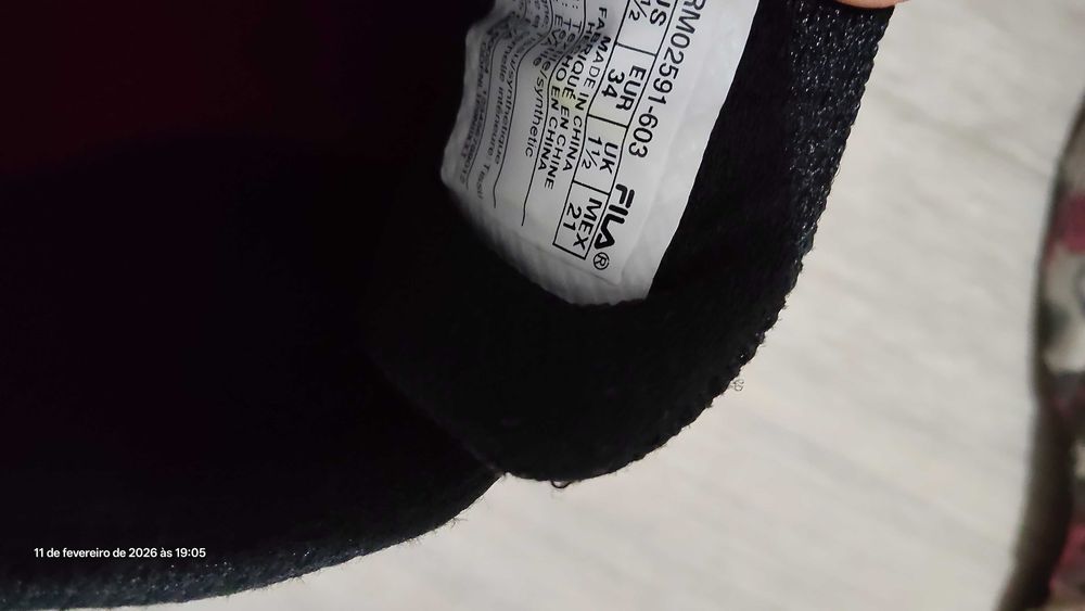 Tenis Fila vermelhos criança n34