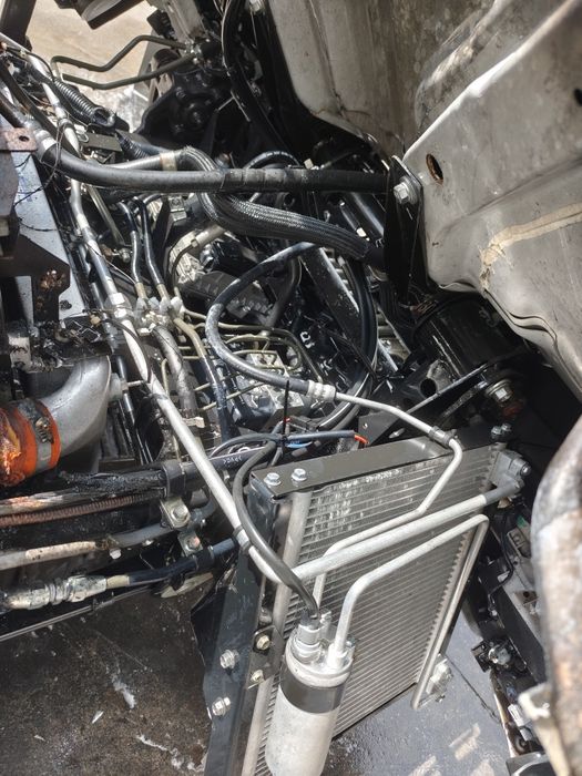 Isuzu N1R tribasculante de 2021