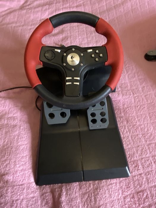 Продам руль и педали, срочно, все работает